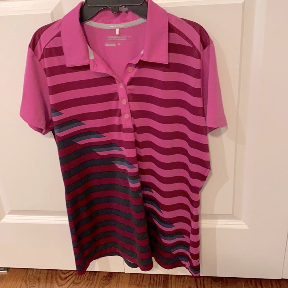 Women’s Chic Nike Golf Tour Performance Dri-Fit Shirt Size M Short Sleeves NWOT